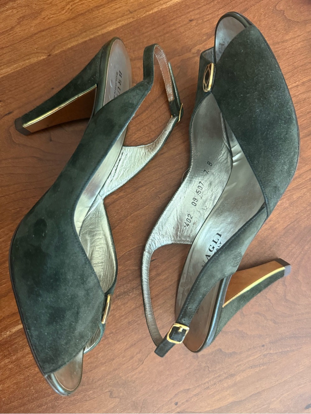 Bruno MAGLI 7B Dark Green Suede Slingback Heels with Gold Accents Vintage - Picture 12 of 12